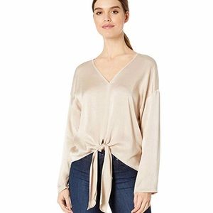 J.O.A. Easy V-Neck Front Tie Top